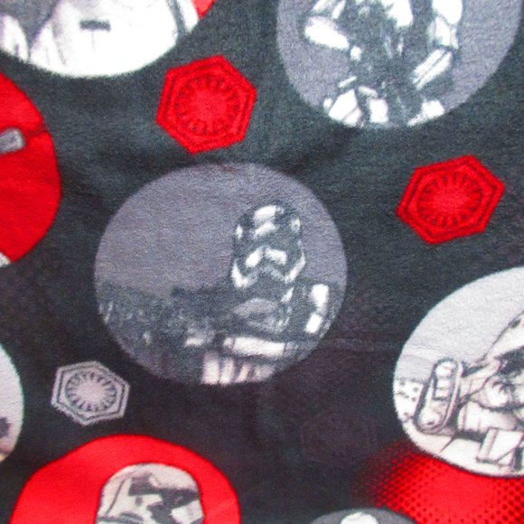 Star Wars 36" x 58" Fleece Blanket - Picture 3 of 3